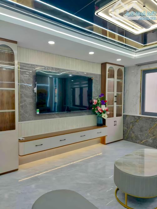 NHÀ 64M² TX33 THẠNH XUÂN Q12 - GẦN CHỢ THẠNH XUÂN - 5 TẦNG - FULL NỘI THẤT 💸6,35 TỶ - 1