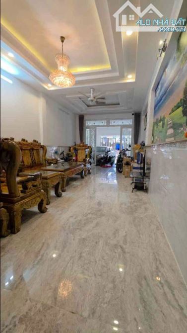 MẶT TIỀN KHU TÊN LỬA - QUẬN BÌNH TÂN - 108M2 - 4.5x24 - ĐƯỜNG NHỰA 14M - NHỈNH 12 TỎI - 1