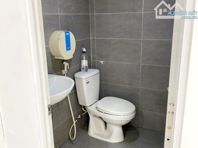 Cho thuê mặt bằng ở lại được 4m x 8m đường Trần Văn Khê - 2