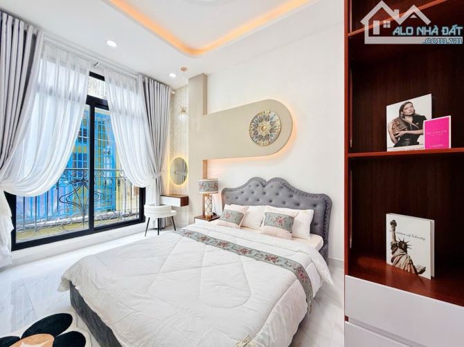 Chính Chủ Cần Bán Nhà Cho Con Đi Du Học Úc Đường Lê Thị Riêng,Q1.Giá 8tỷ180/63,8m2.Sổ Sẵn. - 3