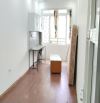 Cho thuê phòng 2 ngủ 1 wc 45m2 tầng 4 mặt phố Đội Cấn, Ba Đình full đồ giá 5 triệu