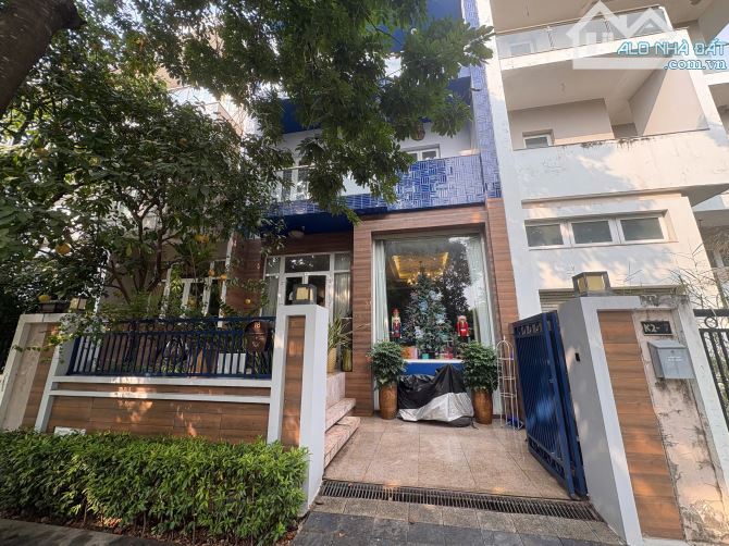 CHO THUÊ BIỆT THỰ K2 CIPUTRA – VIEW CÔNG VIÊN ĐẸP, FULL NỘI THẤT CAO CẤP