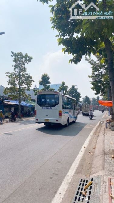 🏡 BNHÀ 4 TẦNG MẶT TIỀN 155M2 LÊ THỊ HÀ HÓC MÔN KINH DOANH ĐA NGÀNH, CHỈ 10.xx TỶ (M026)