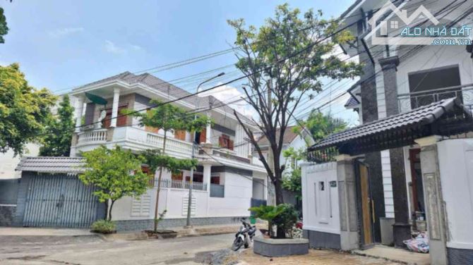 Bán BIỆT THỰ góc 2 MẶT TIỀN KHU DÂN CƯ PHÚ NHUẬN, Lê Thị Riêng Q12-13x20m-thang máy-4 TầnG - 1