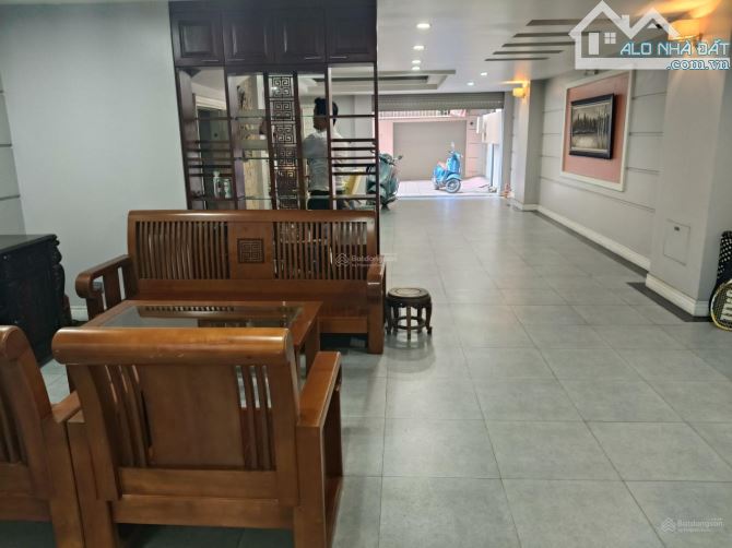 Cho thuê nhà phố Huy Du, Cầu Diễn. DT 110m2, 5 tầng, MT 6,8m, giá 40tr/th - 7
