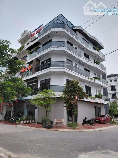 Lô góc hiếm khu TĐC A51 – Hồ Sen, 2 mặt tiền, thang máy hiện đại.