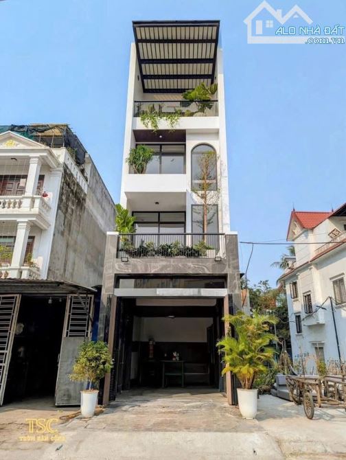 Siêu phẩm TĐC Hồ Sen - Tam Kỳ, mặt phố Khúc Hạo, nhà mới có thang máy.