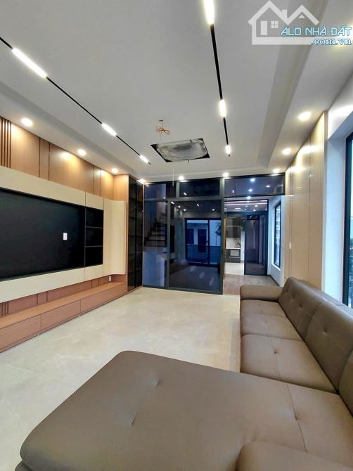 Lô góc hiếm khu TĐC A51 – Hồ Sen, 2 mặt tiền, thang máy hiện đại. - 1