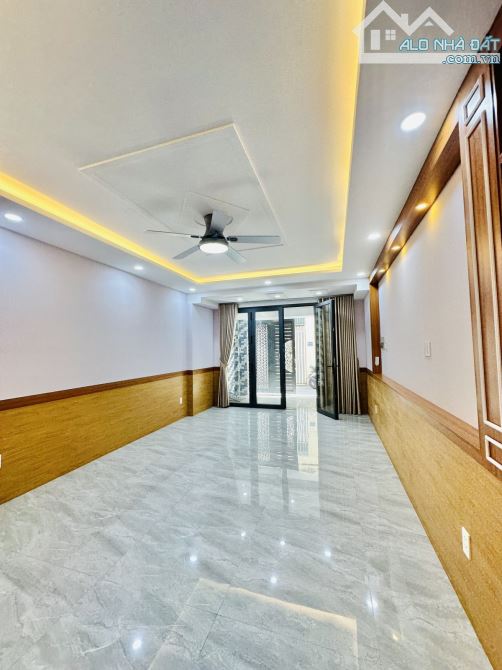 BÁN NHÀ MỚI ĐẸP Ở NGAY TRƯỜNG CHINH TÂN PHÚ– 60M2, HẺM AN NINH CHỈ 5.8 TỶ - 1