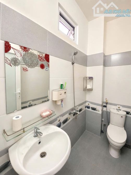 💥 SẢN PHẨM DÒNG TIỀN BIỂN MỸ KHÊ - LÔ GÓC 2 MT ĐƯỜNG NGUYỄN ĐÌNH - 100M2 5 TẦNG DT 200tr/ - 2