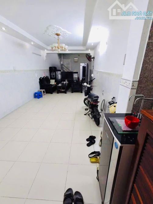 Nhà hẻm xe tải 6m, gần sát Mặt tiền Âu Dương Lân P3 Q8 - 2