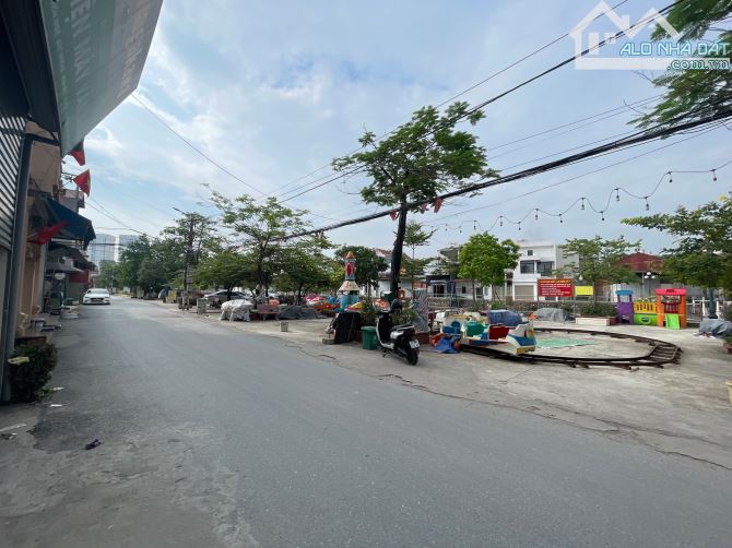 Kinh doanh đắc địa - Thị trấn Trôi-Hoài Đức, Ô tô tránh, đỗ. Mặt tiền rộng. 65m. 9.5 tỷ - 2