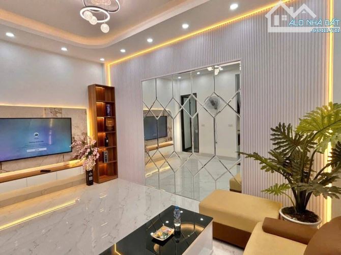 Bán Nhà Phố Cổ, Thọ Lão, Hai Bà Trưng 30m, 5 tầng, mt 4m, giá 8.6 tỷ. - 3