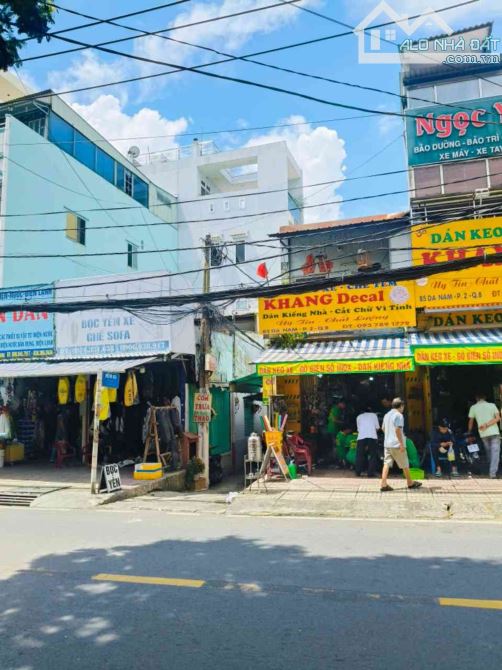 Bán nhà: Đường Dạ Nam phường Chánh Hưng Q8. DT: 68m2. Kết cấu: trệt 2 lầu . Giá: 6Tỷ500 - 3