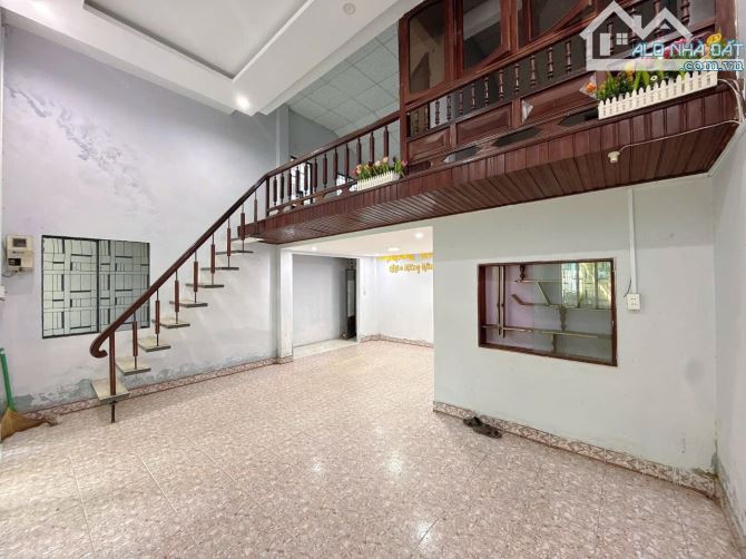 Bán nhà cấp 4 lửng kiệt Phan Thanh. Dt 93m2 ngang 6m5 cách đường 10m đi bộ vị trí trung âm - 3