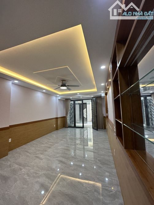 BÁN NHÀ MỚI ĐẸP Ở NGAY TRƯỜNG CHINH TÂN PHÚ– 60M2, HẺM AN NINH CHỈ 5.8 TỶ - 3