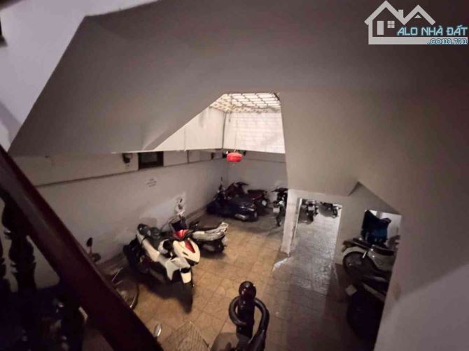 🏡SIÊU PHẨM CHDV LÔ GÓC - 5 TẦNG – TÂN THỚI NHẤT 18 - NGAY CẦU THAM LƯƠNG - CÔNG VIÊN THUẬ - 4