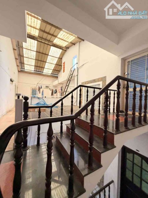🏡SIÊU PHẨM CHDV LÔ GÓC - 5 TẦNG – TÂN THỚI NHẤT 18 - NGAY CẦU THAM LƯƠNG - CÔNG VIÊN THUẬ - 7