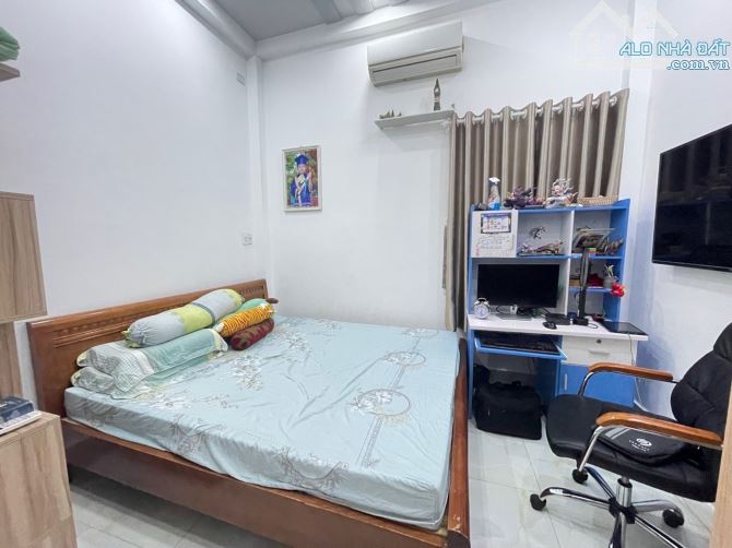Nhà đẹp 3 tầng đường Tám Danh Quận 8, hẻm ô tô nhỏ, KDC đồng bộ, SHR hoàn công chỉ 6,6 tỷ - 7
