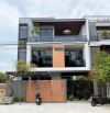 Bán villa 3 tầng đường Phan Bá Vành. Dt 150m2 ngang 10m khai thác cho thuê or ở siêu đẹp