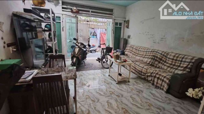 PHÚ NHUẬN– 3 TẦNG BTCT – 70m² – HẺM THÔNG – GẦN MẶT TIỀN – CHỈ 7.6 TỶ