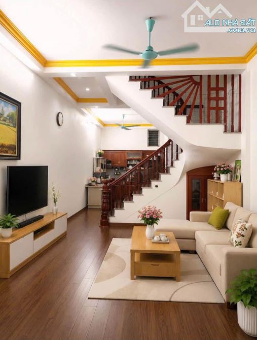 Bán nhà dân xây 53m2 x3 tầng tại Dương Xá - Gia Lâm, giá cực rẻ