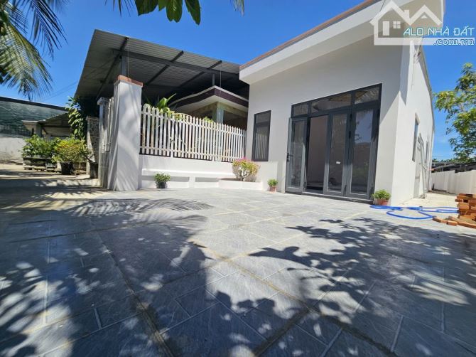 Bán nhà sân vườn mát mẻ tại thôn Cư Thạnh xã Suối Hiệp vị trí đẹp đối diện chợ đi vào