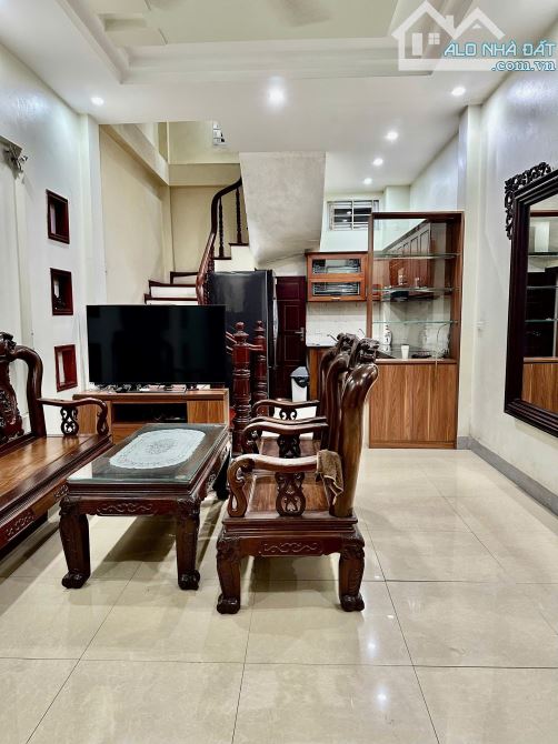 Cho thuê nhà ngõ 8 LÊ QUANG ĐẠO, Phú Đô. 12 triệu/tháng. Phù hợp ở Gia Đình, VP, KD Onl
