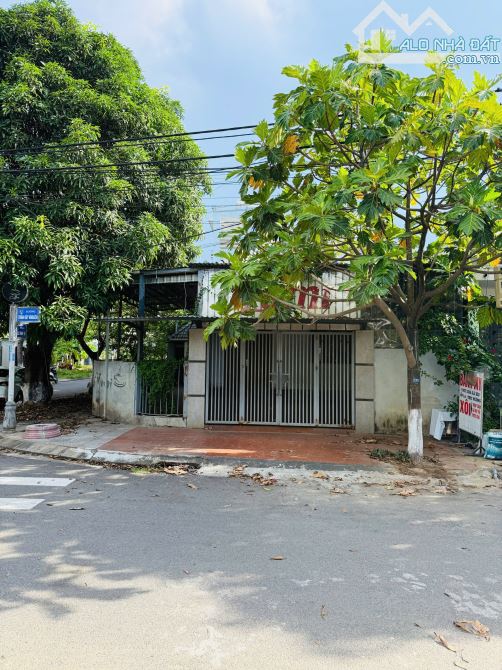 BÁN ĐẤT TẶNG NHÀ MÁI THÁI - LÔ GÓC 2 MẶT TIỀN ĐẮT GIÁ SÁT BIỂN NGUYỄN TẤT THÀNH - 1