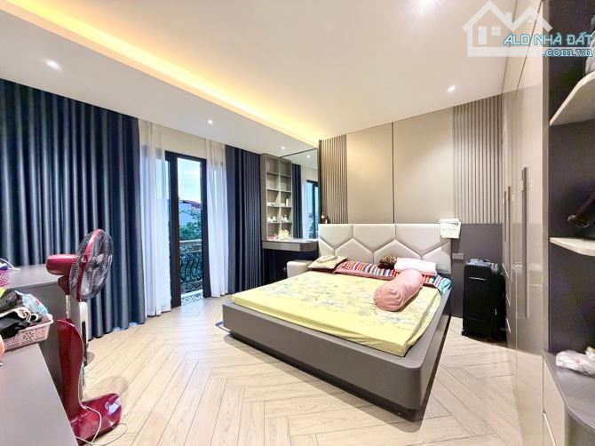 Siêu phẩm tuyến 3 Lê Hồng Phong – Nhà mới, thang máy, full nội thất nhập khẩu Châu Âu. - 2