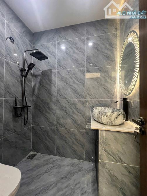 Nhà đẹp khudaan cư văn minh - 3 phòng ngủ - GIÁ 1TY380 - 2