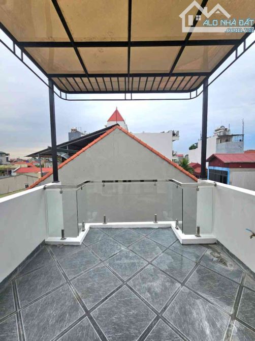 TRÂU QUỲ GIA LÂM 🌹 HIẾM - NGÕ Ô TÔ- 20M RA PHỐ NHÀ MỚI 5 TẦNG Ở NGAY - 5