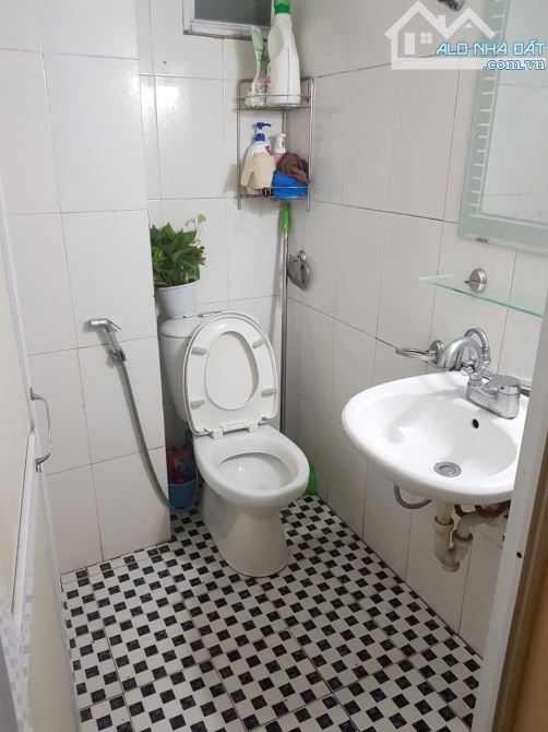 Cho thuê ccmn 2 ngủ,50m2,đủ đồ, ngõ 36 Hàm Nghi,Mỹ Đình View Vinhomes