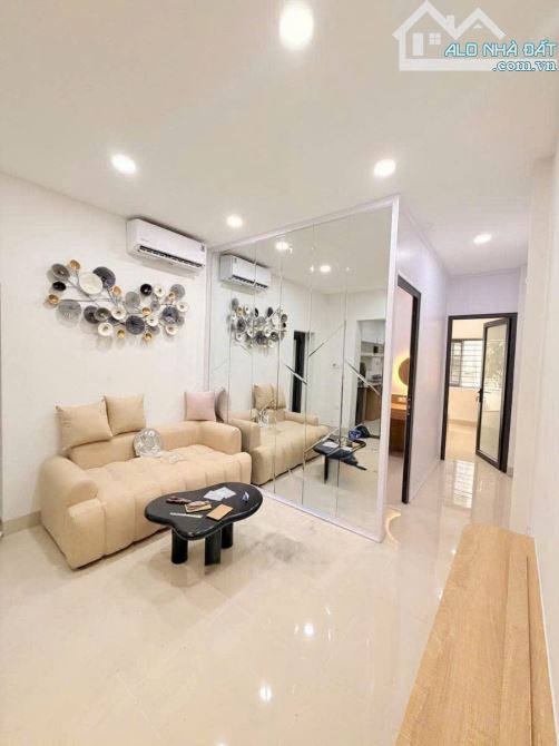 Cho Thuê Căn Hộ Phố Lò Đúc. Full Đồ Như Ảnh. Khách Chỉ Việc Xách Vali Đến Ở.
