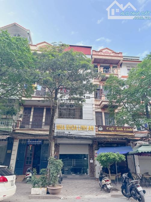 Bán nhà phân lô KĐT Đại Kim - Vỉa hè - Ô tô tránh - 54m² x 4 tầng - Full nội thất