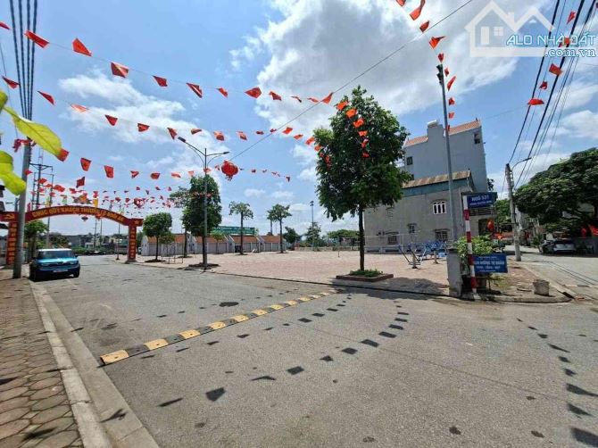 📣💎DƯƠNG XÁ- GIA LÂM- VỈA HÈ 2 Ô TÔ TẢI TRÁNH- 141m2 -BÁN ĐẤT TẶNG NHÀ 2 TẦNG- CHỈ 12,9 T