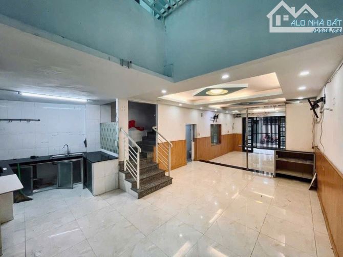 3 tầng- 60m2- nở hậu 5m- Hẻm xe hơi Cách Mạng Tháng 8 – gần Cv Lê Thị Riêng- 8.95 Tỷ - 3