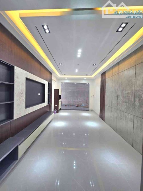 NGÔ XUÂN QUẢNG TRÂU QUỲ GIA LÂM HÀ NỘI - 2
