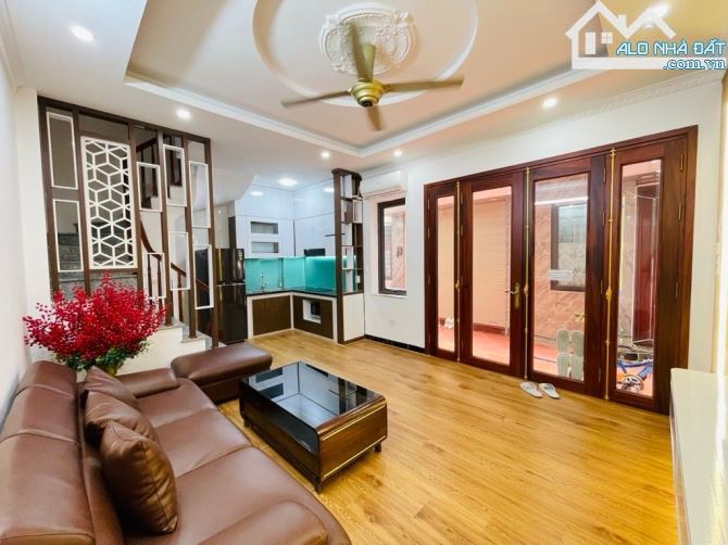 Bán nhà Đông Dư - Gia Lâm - Hà Nội, 30m2 x 5 tầng, tặng full nội thất - 2