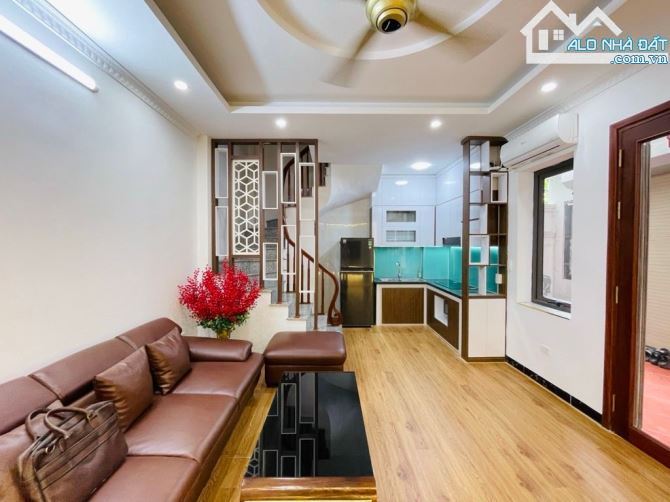Bán nhà Đông Dư - Gia Lâm - Hà Nội, 30m2 x 5 tầng, tặng full nội thất - 3