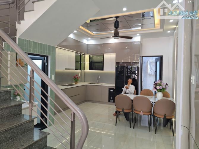 Chủ Gửi Bán Gấp Nhà 3 Tầng Mới 100% Cách Biển Nguyễn Tất Thành 250m - Đường Nguyễn Huy Tự - 5