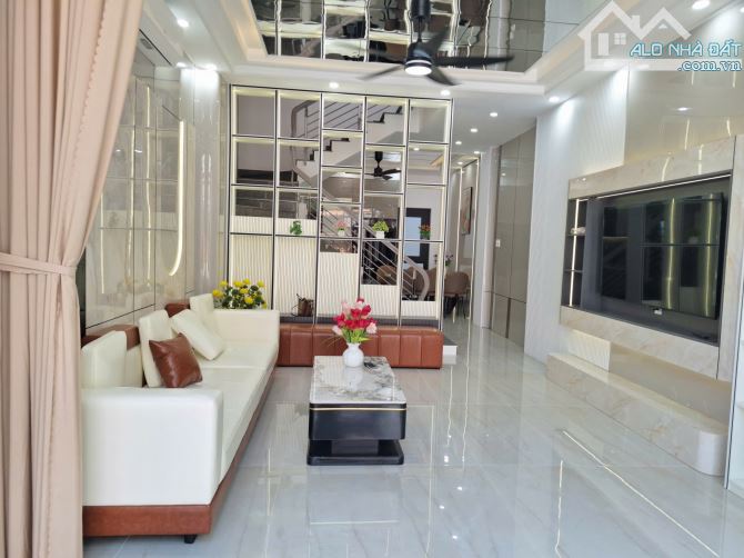 Chủ Gửi Bán Gấp Nhà 3 Tầng Mới 100% Cách Biển Nguyễn Tất Thành 250m - Đường Nguyễn Huy Tự - 6