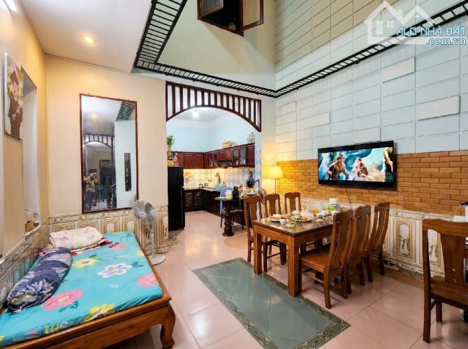 NHÀ 3 TẦNG 10M5 QUẬN SƠN TRÀ,GẦN CẦU SÔNG HÀN, KV BẮN PHÁO HOA,CẢNG CÁ 100m2