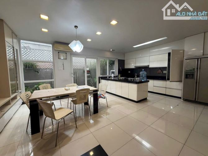 Cho Thuê Biệt Thự Quận 7 Giá 55 Triệu - 1