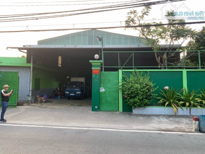 XƯỞNG SX MẶT TIỀN +CĂN GÓC 2 MẶT 1550M²- cách đường Vành Đai 3 và đường Trần Văn GIÀU