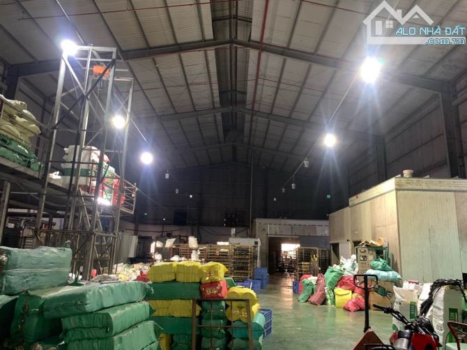 XƯỞNG SX MẶT TIỀN +CĂN GÓC 2 MẶT 1550M²- cách đường Vành Đai 3 và đường Trần Văn GIÀU - 1