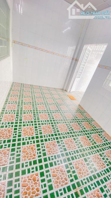 Cho thuê nhà 48 m2 Nguyễn Việt Hồng có sân trước 4,5 triệu - 2