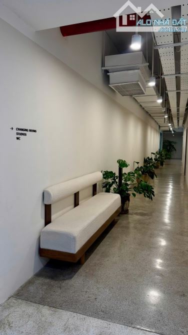 CHO THUÊ VĂN PHÒNG 600M2 FULL NỘI THẤT TẠI NGOẠI GIAO ĐOÀN GIÁ 200K/M2 - 2