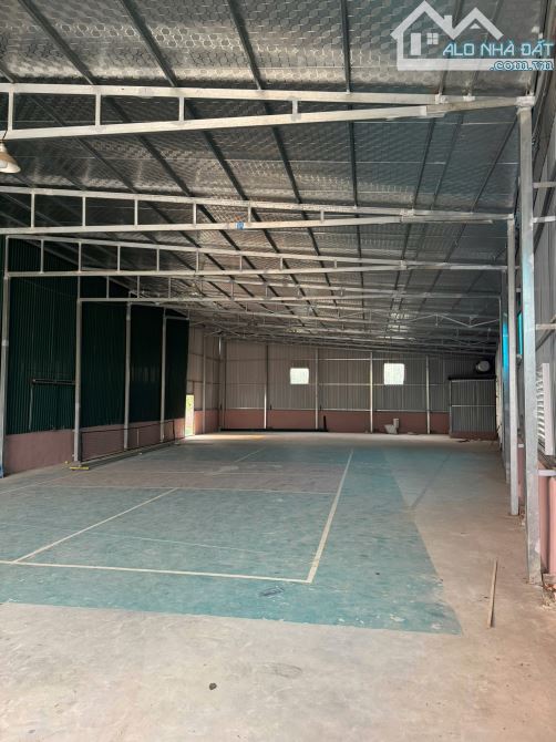 Cho thuê 400m2 gần Ql6 giá chỉ 10 triệu/tháng - 2