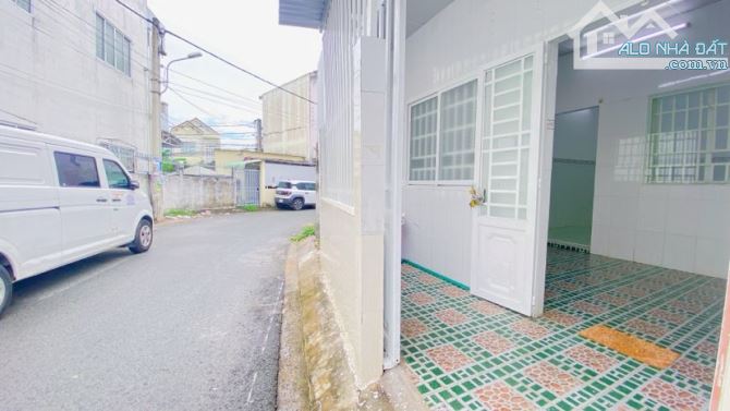 Cho thuê nhà 48 m2 Nguyễn Việt Hồng có sân trước 4,5 triệu - 6